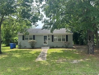 116 Hunter Cir, Fayetteville, NC 28304