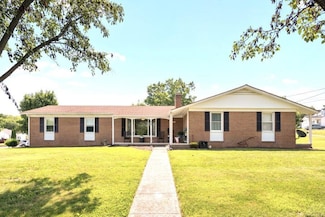 400 Easton Rd, Pearisburg, VA 24134