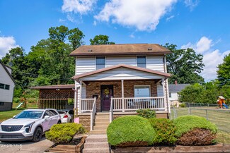 3608 W Chestnut Ave, Altoona, PA 16601