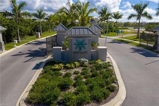 163 Indies Dr E Unit 203, Naples, FL 34114