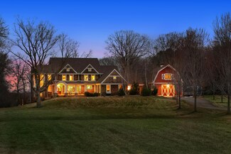 840 Old Crystal Bay Rd S, Wayzata, MN 55391