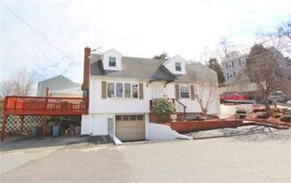 25 Overlook Rd, Waltham, MA 02451