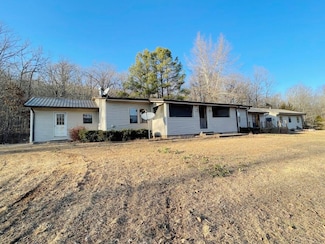 13917 Arkansas 295, Combs, AR 72721