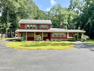 214 E Church St, Quitman, MS 39355