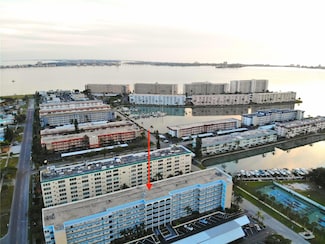 2850 59th St S Unit 310, Gulfport, FL 33707