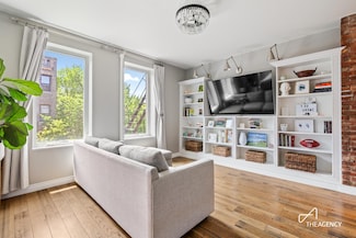 111 S 3rd St Unit 5F, New York City, NY 11249