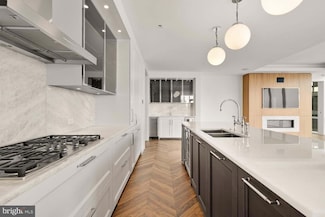 300 International Dr Unit 1904, Baltimore, MD 21202