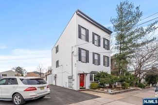 128 W Central Blvd Unit 1, Palisades Park, NJ 07650