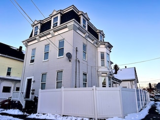 51 Franklin St, Haverhill, MA 01830