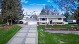 513 E Silver Pines Ct, Colbert, WA 99005
