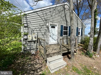 201 N Irving Ave Unit B, Colonial Beach, VA 22443