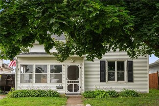 103 Riverside St, Marshalltown, IA 50158