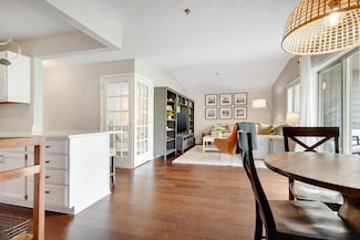2130 Ridge Dr Unit 33, Saint Louis Park, MN 55416