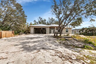 19536 Kenilworth Blvd, Port Charlotte, FL 33954