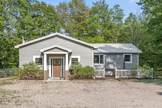 2980 N Old State Rd, Weidman, MI 48893