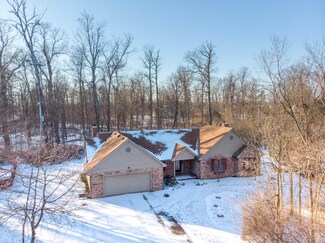 1503 River Run Ct, Fort Wayne, IN 46825