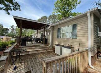 238 Dockside Dr, Lexington, NC 27292