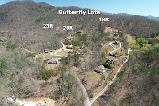 660 Butterfly Blvd, Franklin, NC 28734