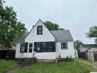 680 3rd St NE, Mason City, IA 50401