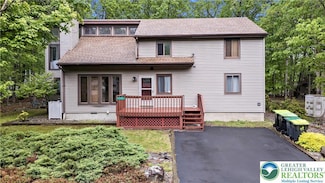 1117 Belaire Dr, East Stroudsburg, PA 18301