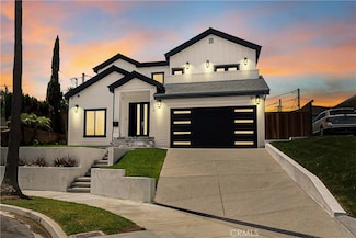 2126 Havemeyer Ln, Redondo Beach, CA 90278