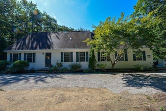 16 Dragonfly Ln, Kennebunkport, ME 04046