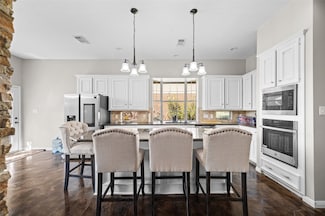 108 Inverness Dr, Montgomery, TX 77356