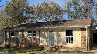 2718 Somerton Dr, Morrow, GA 30260