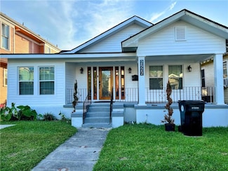 2522 Robert St, New Orleans, LA 70115
