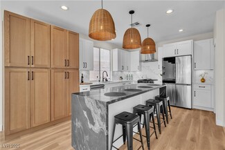 10613 Turquoise Valley Dr, Las Vegas, NV 89144