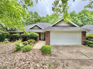 2804 Drexelwood Dr, Springdale, AR 72762