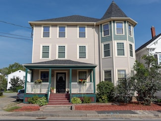 407 Lafayette Rd, Hampton, NH 03842