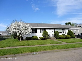 58 Birch Dr, Kingston, PA 18704