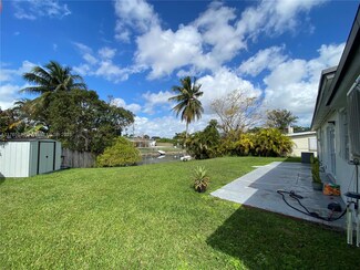 11121 SW 46th St, Miami, FL 33165