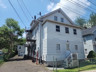 88 Twiss St Unit 2, Meriden, CT 06450