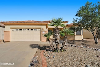 88 N Cedar Crest Dr, Green Valley, AZ 85614