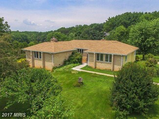301 Storck Rd, Fredericksburg, VA 22406