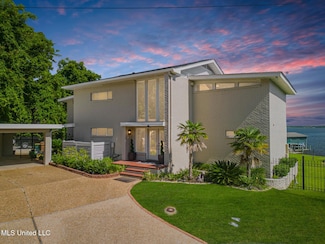 435 Christi Ln, Biloxi, MS 39531