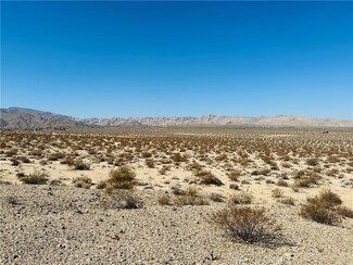 2 Canyon Rd, Twentynine Palms, CA 92277