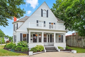 126 N Main St, Columbia City, IN 46725