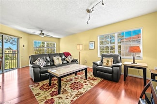 481 Quail Forest Blvd Unit 310, Naples, FL 34105