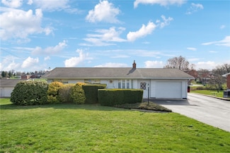 1144 W Laurel Cir, Mount Pleasant, PA 15666