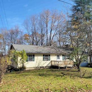 198 Coach Rd, Chester, VT 05143