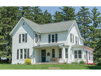 1141 Austin Rd, Springville, IA 52336