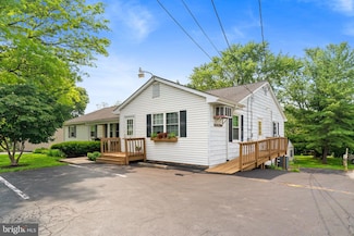 3844 Columbia Ave, Mountville, PA 17554