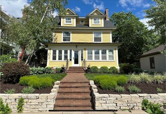 2521 Irving Ave S, Minneapolis, MN 55405