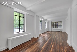 320 E 42nd St Unit 418, New York, NY 10017