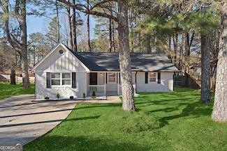 9317 Thomas Rd, Jonesboro, GA 30238