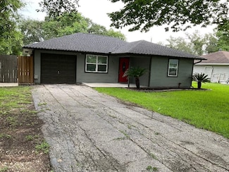 403 West St, Stafford, TX 77477