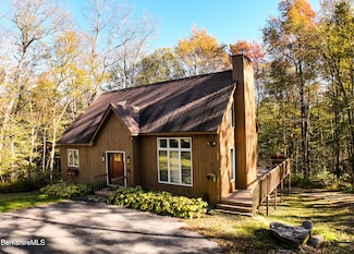 345 Big Bass Ln, Becket, MA 01223